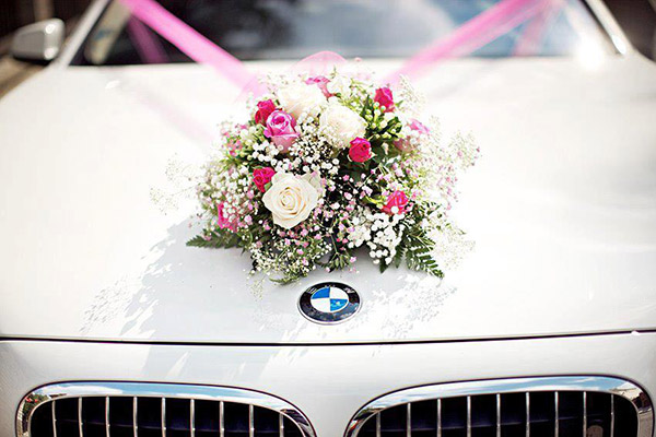 Hình ảnh cho thuê xe hoa BMW